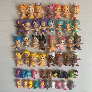 Twozies Moose Toys Lot - 31 Babies & 21 Pets